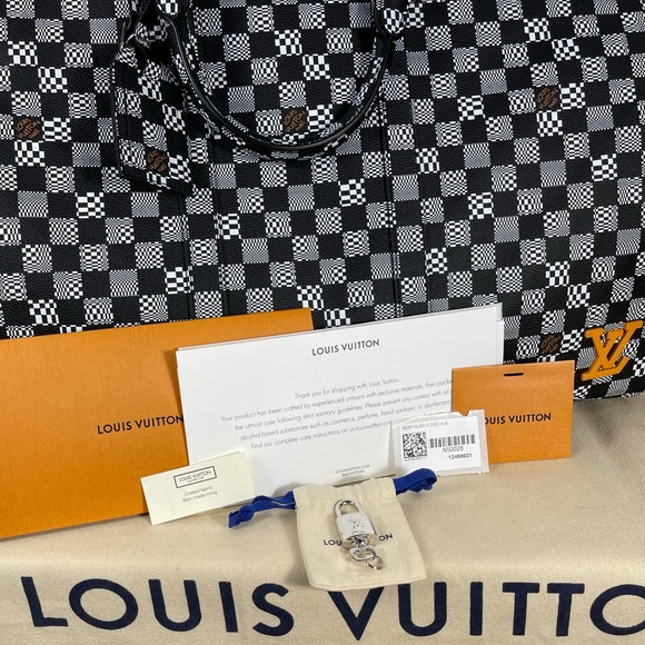 ❌SOLD❌ 🎉HP🎉Louis Vuitton Limited Edition Keepall - Picture 10 of 16